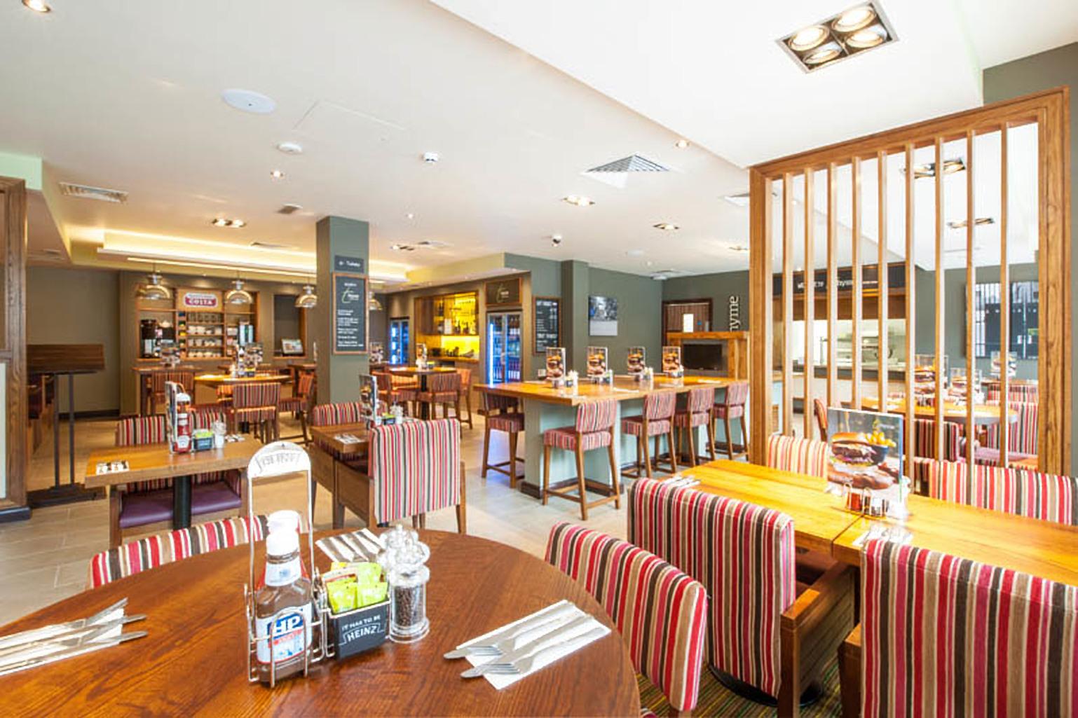 Premier Inn London Hackney Bagian luar foto